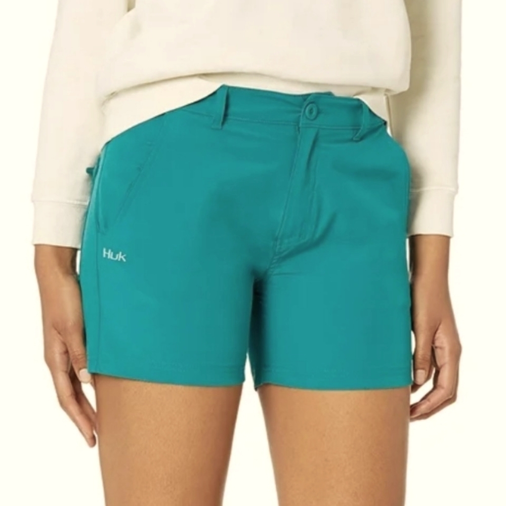 NEW! HUK Women's Next Level Quick Dry Sun Protection Stretch Outdoor Shorts XL.